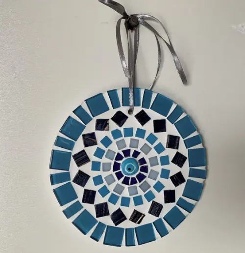 Mini Mandala em Mosaico Olho Grego