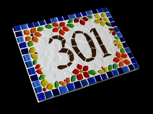 Número Apartamento em Mosaico Floral