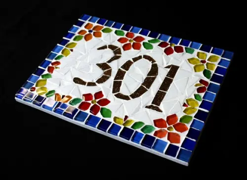 Número Apartamento em Mosaico Floral