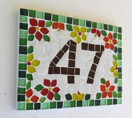 Número Apartamento em Mosaico Floral