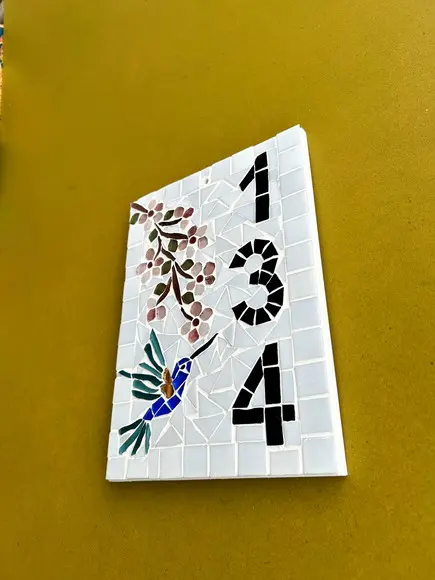 Número para Apartamento em Mosaico Cerejeira e Beija Flor