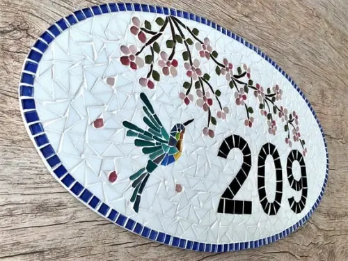 Número para Casa em Mosaico Cerejeiras com Beija Flor