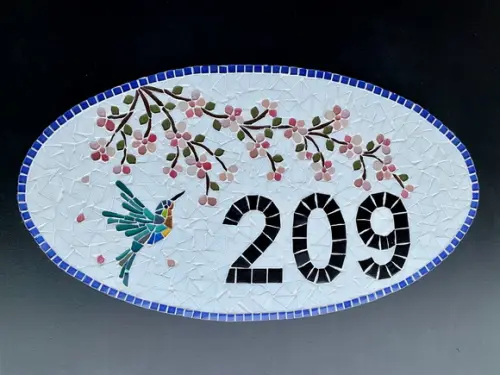 Número para Casa em Mosaico Cerejeiras com Beija Flor