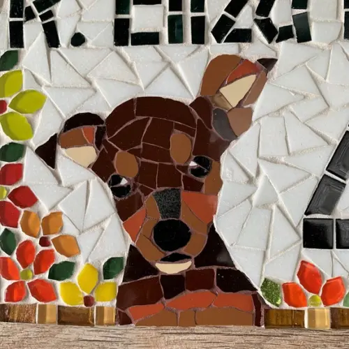 Número para Casa em Mosaico Pinscher