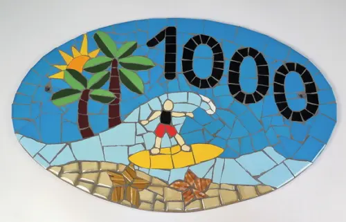 Número para Casa em Mosaico Surfista