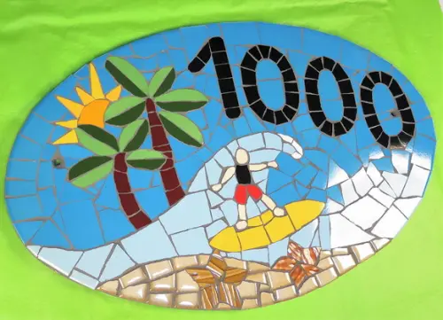 Número para Casa em Mosaico Surfista