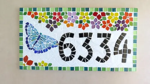 Placa com Número para Casa em Mosaico Borboleta