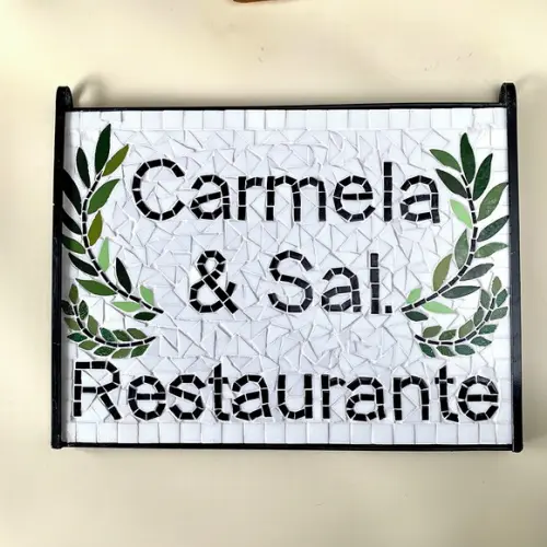 Placa de Identificação em Mosaico para Áreas Externas