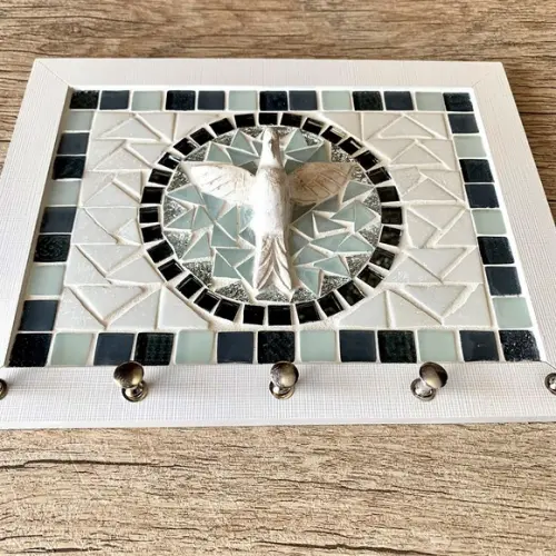 Porta Chaves Mosaico Divino Branco e Cinza