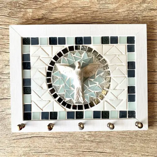 Porta Chaves Mosaico Divino Branco e Cinza