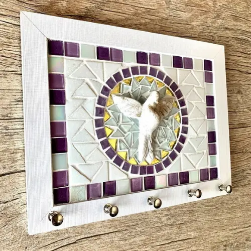 Porta Chaves Mosaico Divino Branco e Lilás
