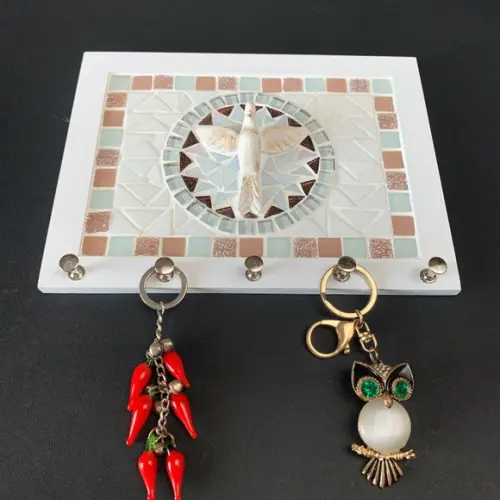 Porta Chaves Mosaico Divino Branco e Rosé