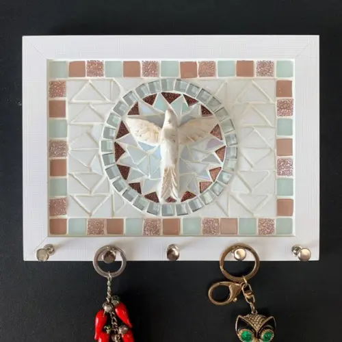 Porta Chaves Mosaico Divino Branco e Rosé