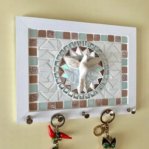 Porta Chaves Mosaico Divino Branco e Rosé