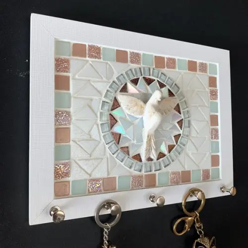 Porta Chaves Mosaico Divino Branco e Rosé