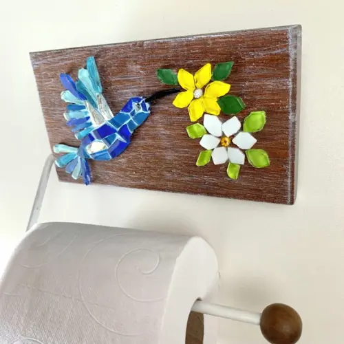 Porta papel higiênico em mosaico beija-flor