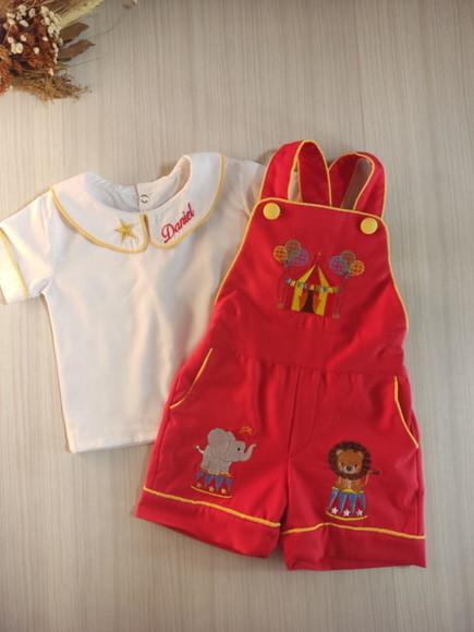 Roupa Jardineira Circo