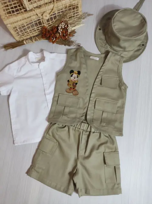 Macacão Mickey safari