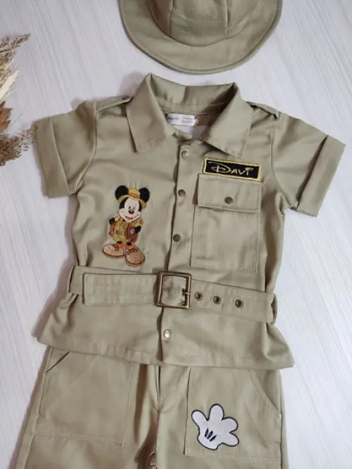 Macacão Mickey safari