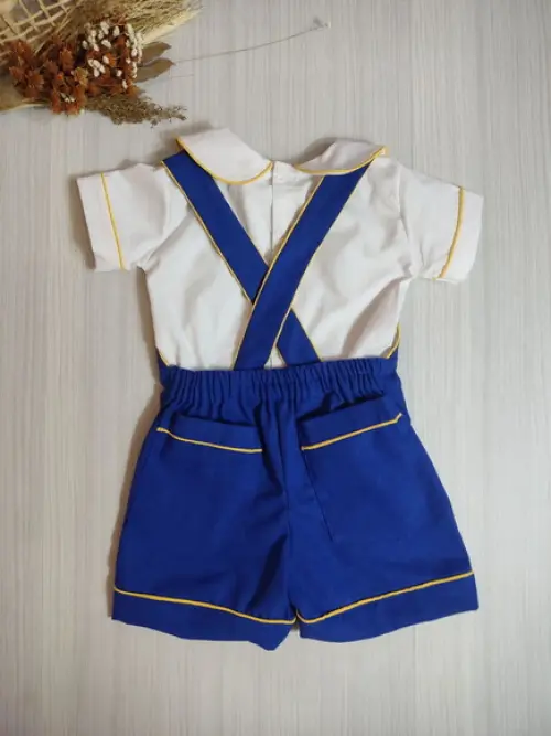 Roupa Jardineira Circo