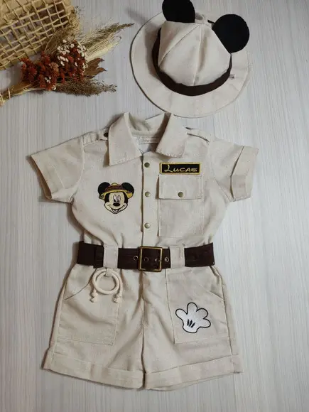 Macacão Safari Mickey