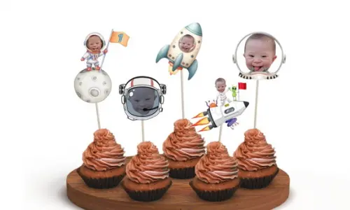 Kit Astronauta com Foto Topo de Bolo + 20 Toppers para Doces