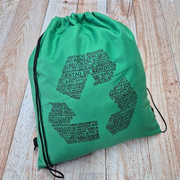 Mochila Verde Sustentável Personalizada para Brindes