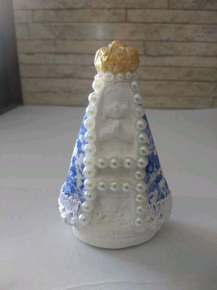 Nossa Sra Aparecida Baby 8.5cm com perolas
