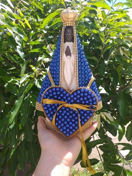 Nossa Senhora Aparecida 28cm com Pérolas Porta Aliança