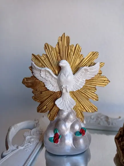 Divino Espírito Santo de Mesa em Gesso 18cm