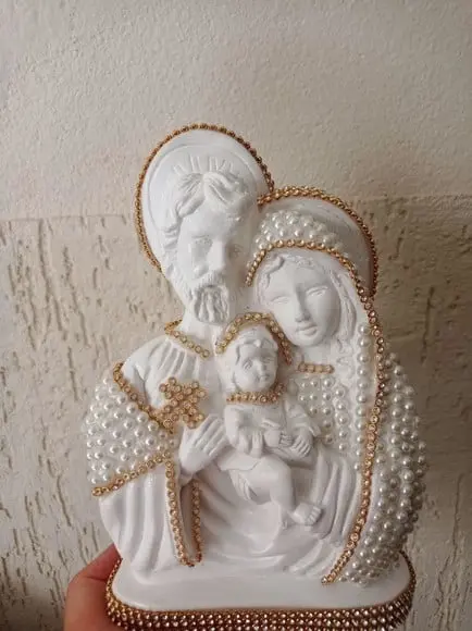 Sagrada Familia em Gesso 20cm com Pérolas