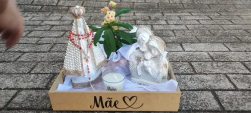 Nossa Senhora Aparecida 28cm com Pérolas + Sagrada Família