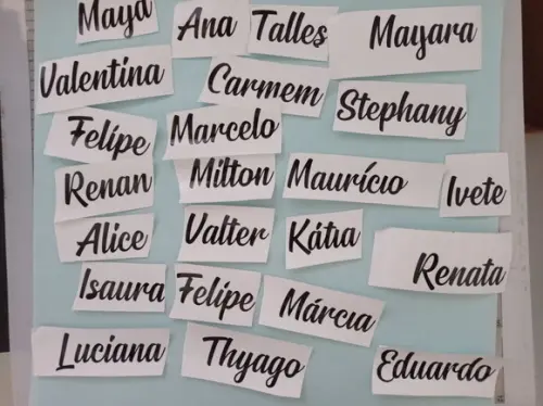 24 Adesivos Nome Personalizado Vinil 2cm