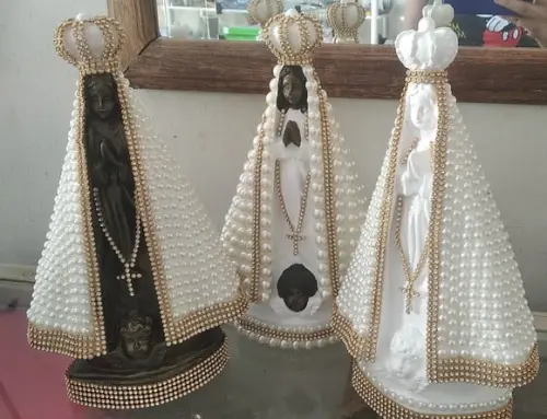 Nossa Senhora Aparecida 22cm com Pérolas