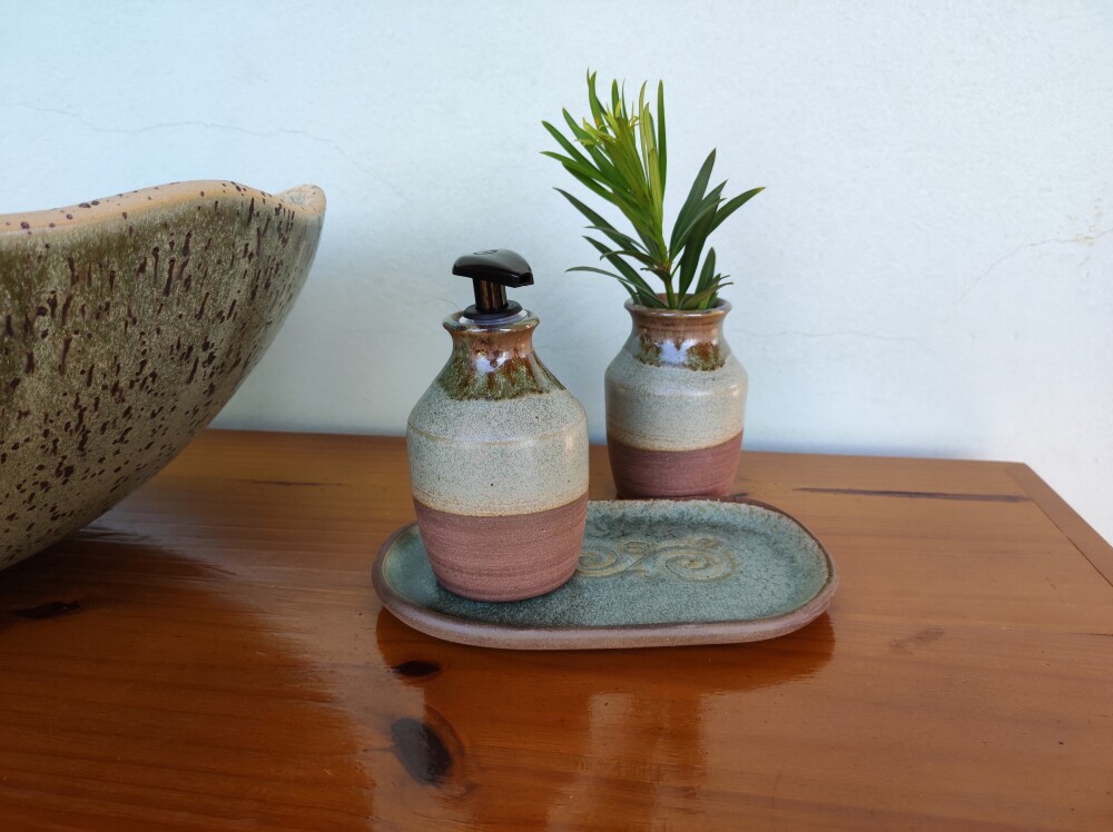 Kit Lavabo Aurora Verde com Saboneteira e Aromatizador 3 Pçs
