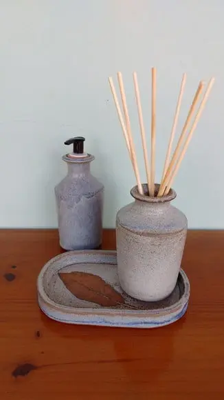 Kit para Lavabo Canoa em Cerâmica Artesanal com 3 Peças