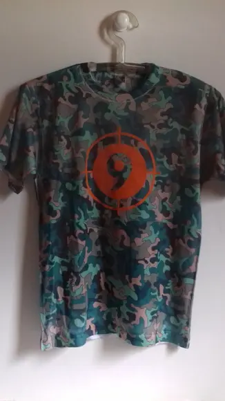 Camisa de malha camuflada
