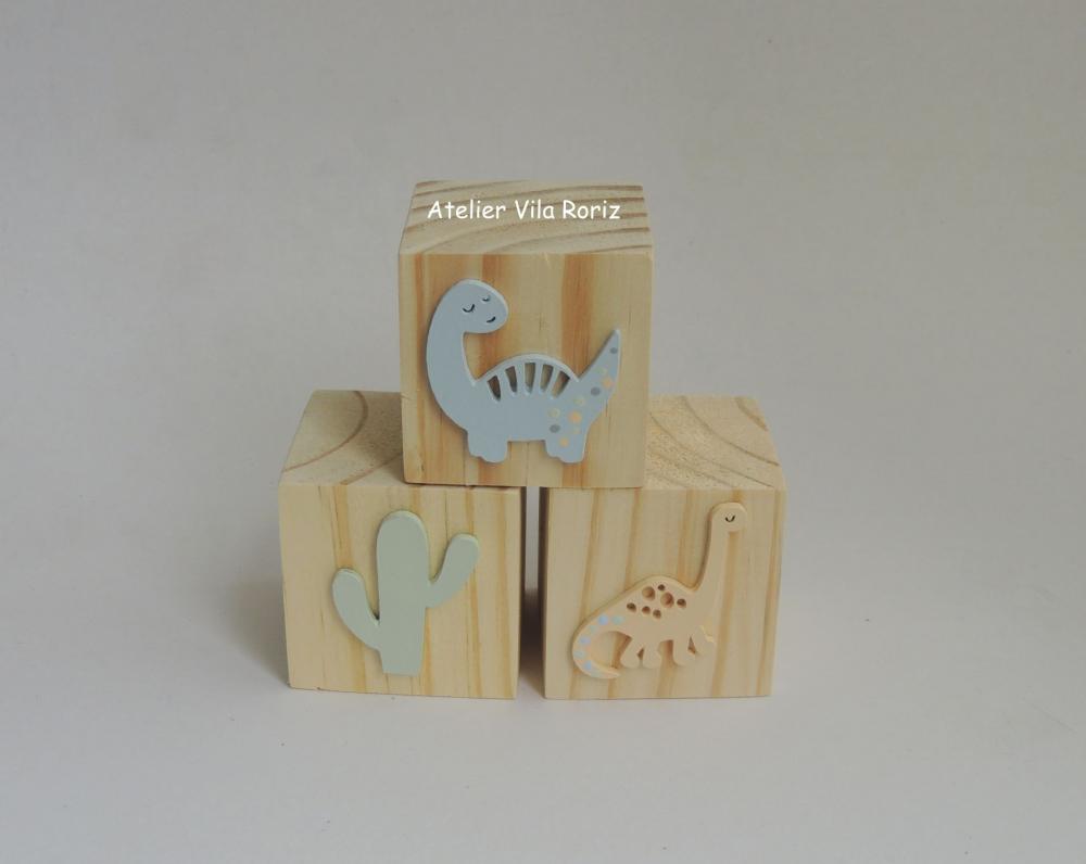 Adorno Trio Cubos Pinus Dinossauros