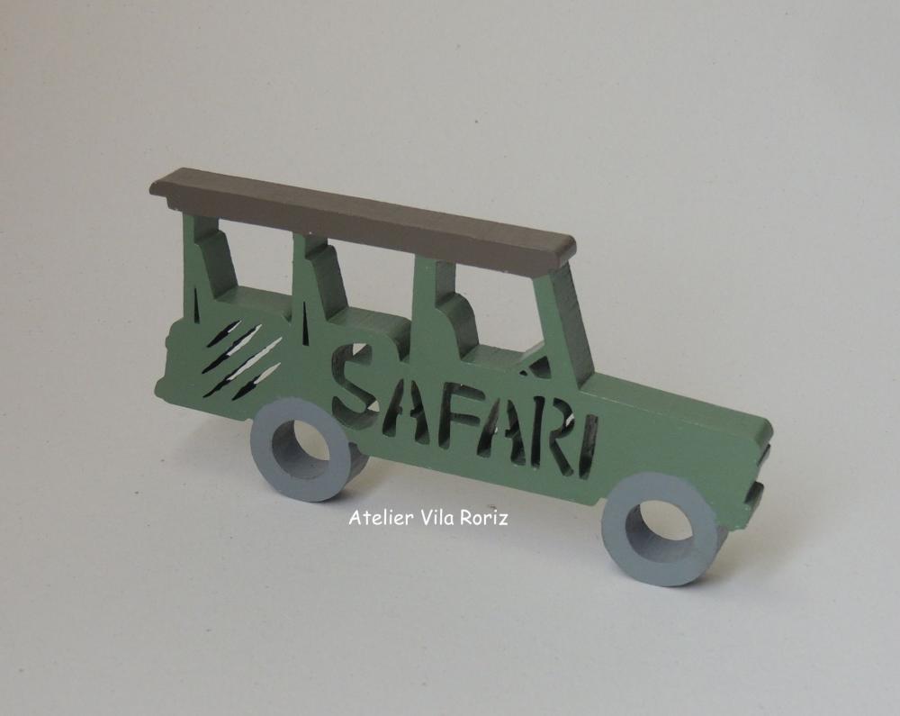 Adorno Madeira Jeep Safári