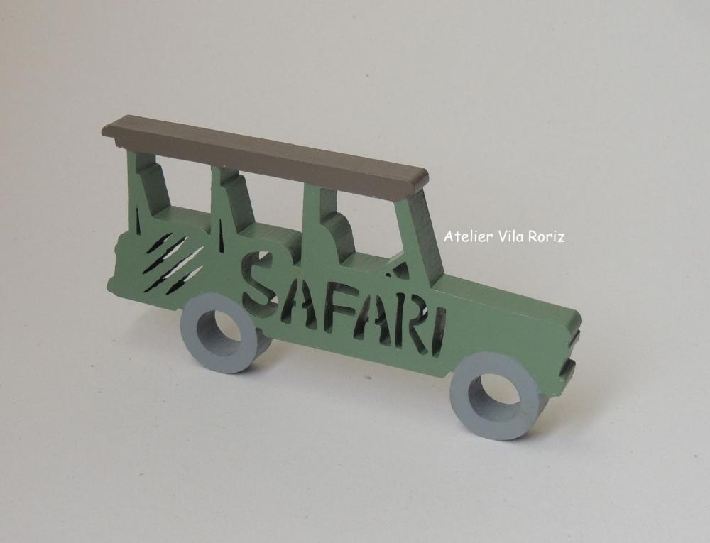 Adorno Madeira Jeep Safári