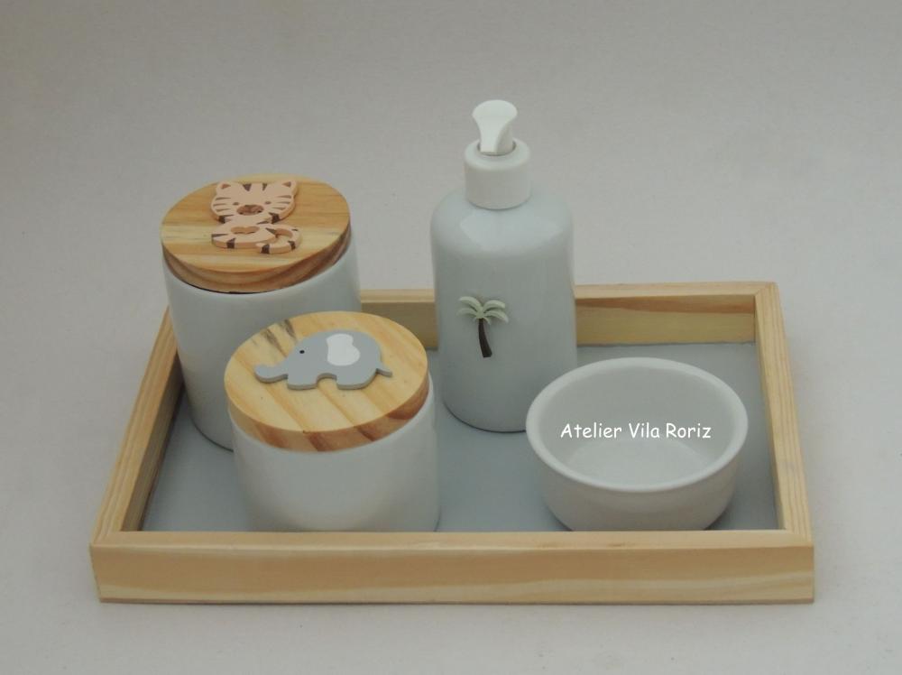 Kit Higiene Bandeja Pinus P Safári 4 Peças