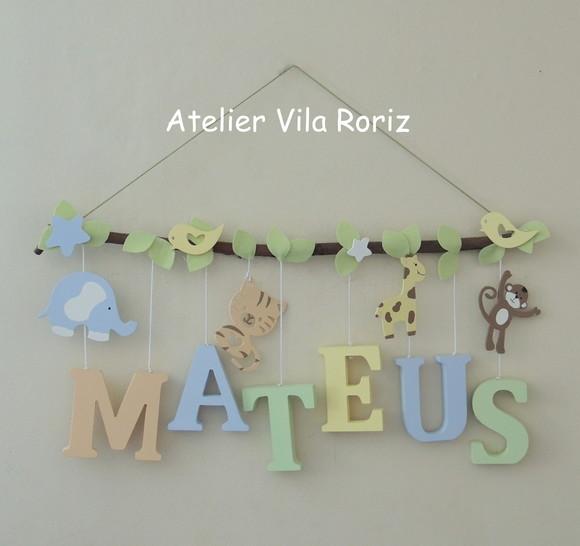 Porta Maternidade Galho Safári 7 Letras