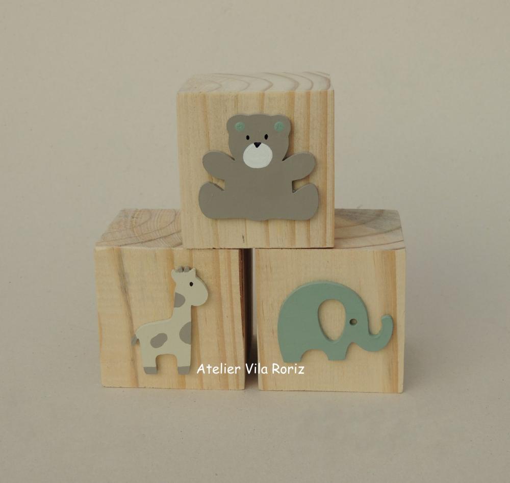 Kit Adorno Letra Inicial 15 cm e Trio de Cubos Elefante