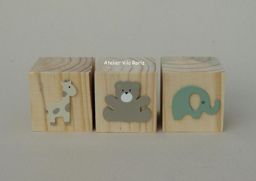 Kit Adorno Letra Inicial 15 cm e Trio de Cubos Elefante
