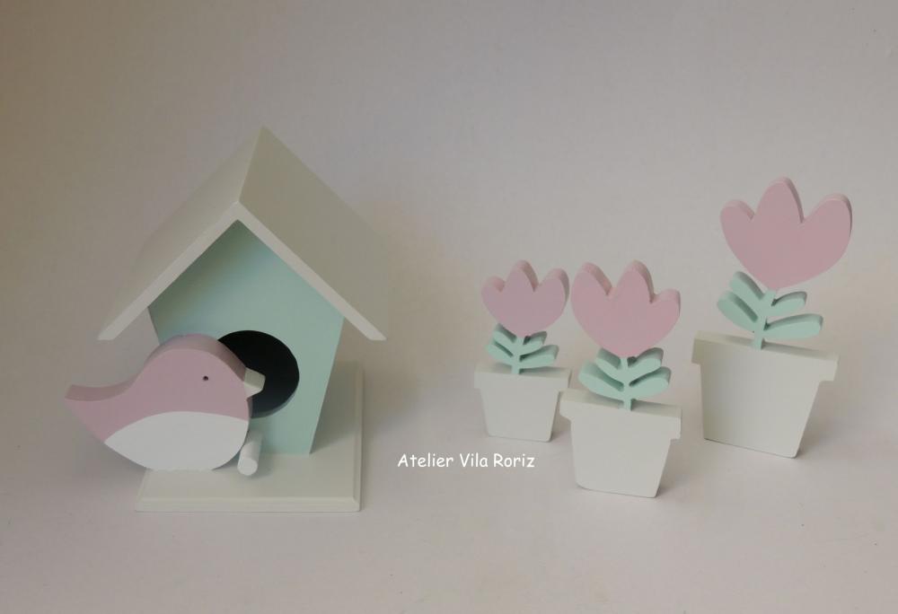Kit Adornos: Trio Vasinhos Tulipas e Casinha de Passarinho A