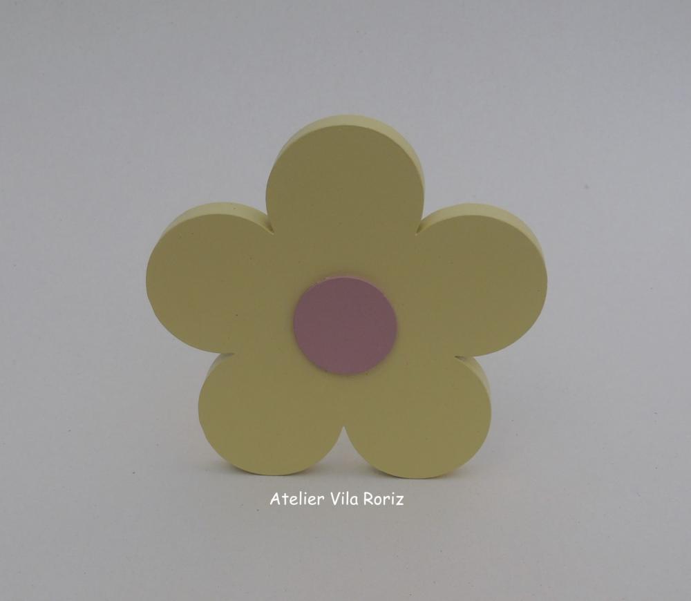 Kit Adornos: Letra Inicial, Flor e Trio Cubos Pinus Jardim