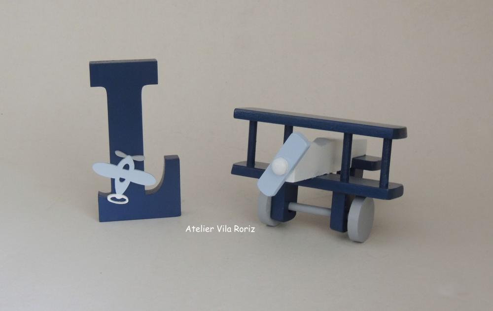 Kit Adornos: Avião 3d e Letra Inicial 15 cm Marinho