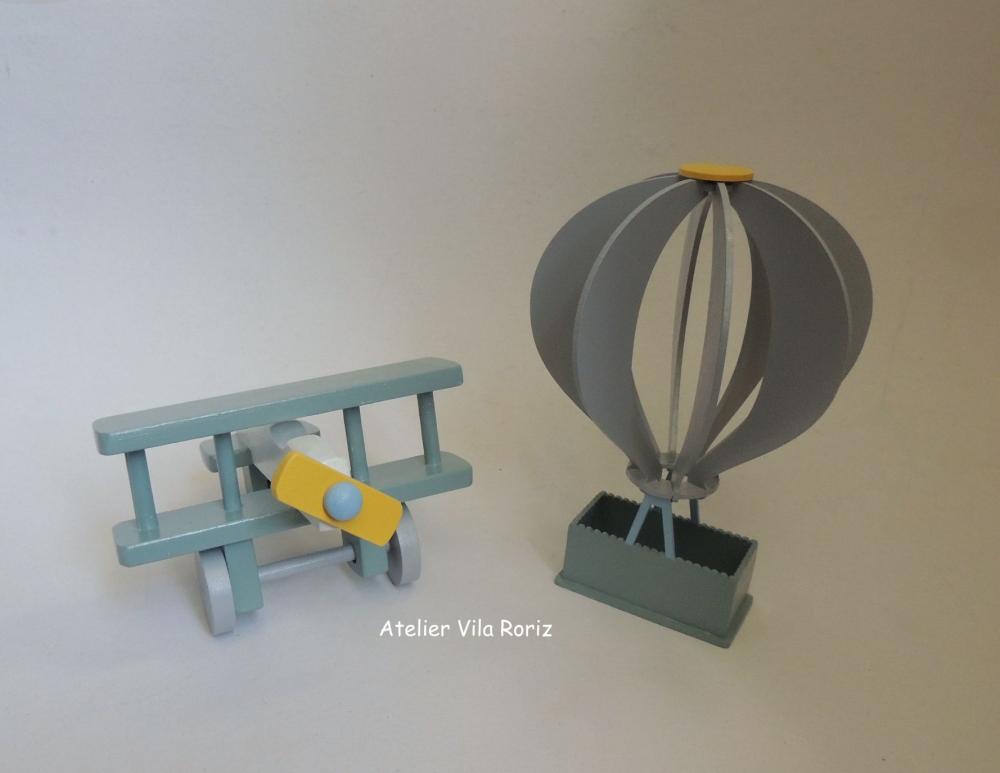 Kit Adornos: Avião 3d e Balão Verde Azulado