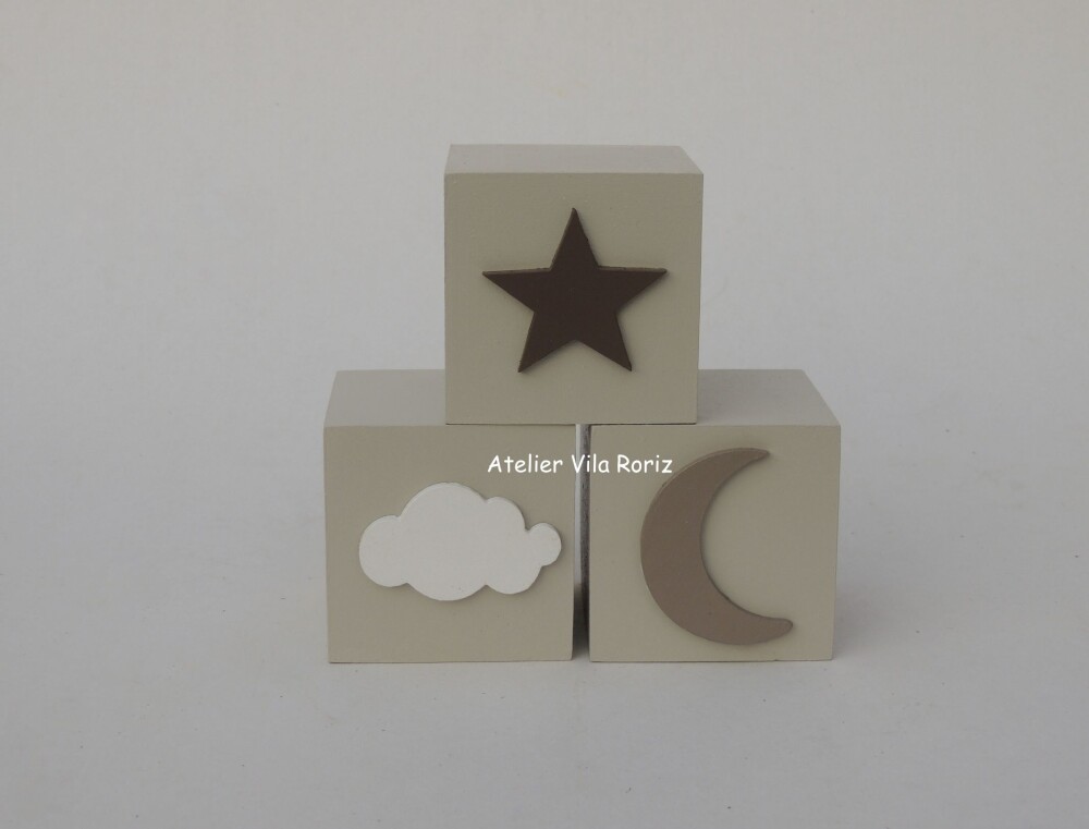 Kit Adornos: Nuvem Arcos e Trio de Cubos Bege, Marrom e Branco