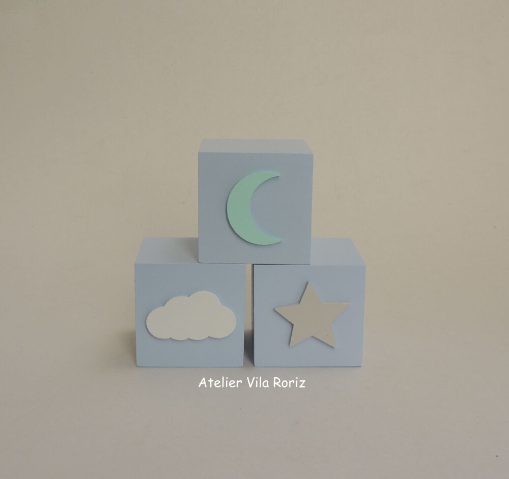 Kit Adornos: Letra 20 cm e Trio Cubos Ovelha